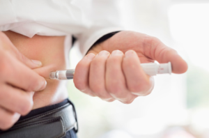 diabéticos devem fazer a aplicação de insulina